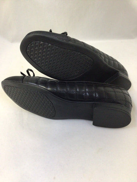 Tahari Flats