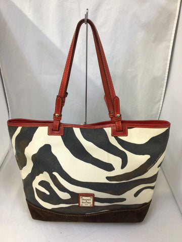 Dooney & Bourke Purse